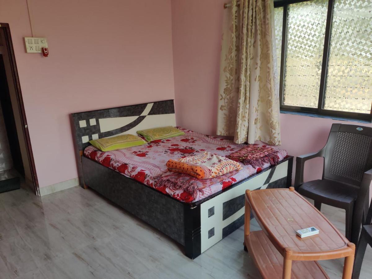 Gulmohar Cottages - Home Stay In Alībāg Extérieur photo