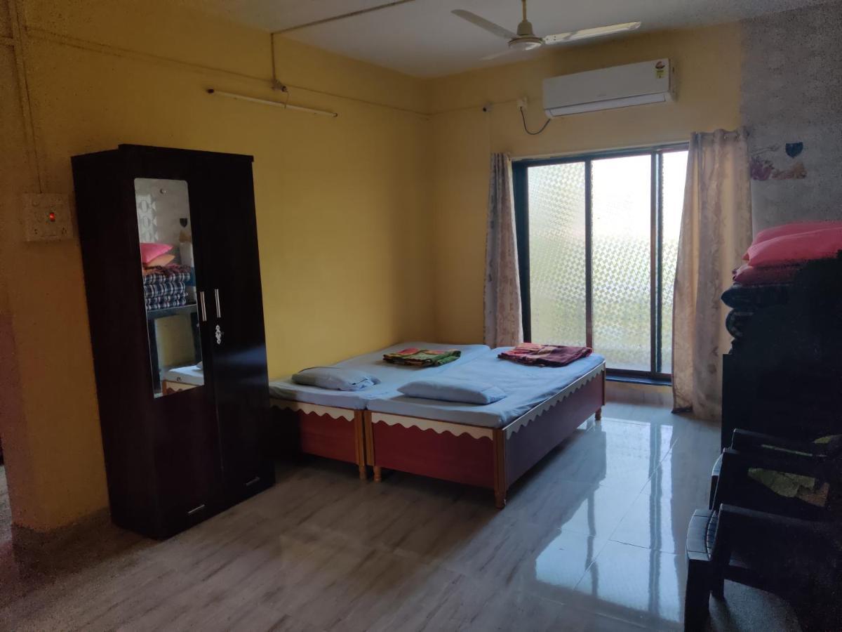 Gulmohar Cottages - Home Stay In Alībāg Extérieur photo