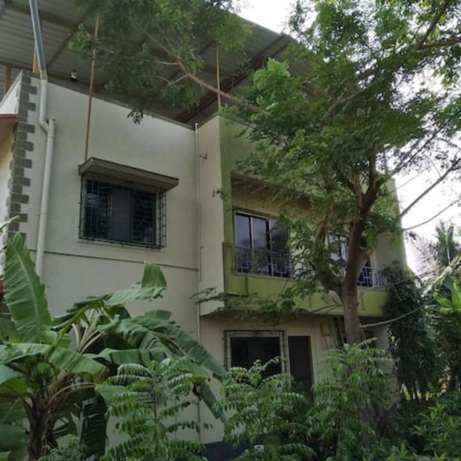 Gulmohar Cottages - Home Stay In Alībāg Extérieur photo